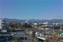 JR箱根ヶ崎駅から西方向の景観